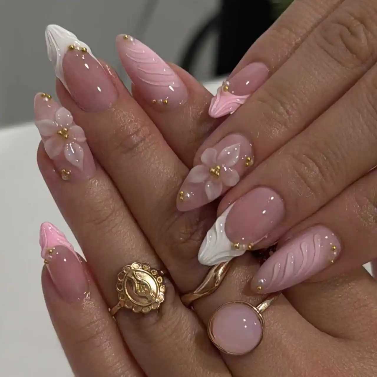 24pcs/set French Almond Press on Nails Pink Flower Fake Nails Spicy Girls False Nail Artificial Tips UasT251118T251119