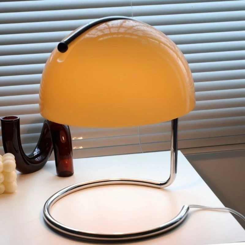 Bauhaus Glass Bedside Lamp Bedroom Bedside Non-fire Melting Wax Aroma Diffuser Lamp Bedside Trendy Nordic Lamp M251119