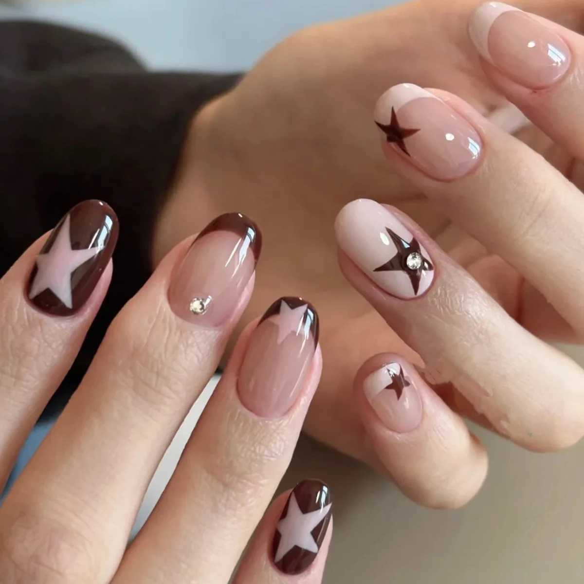 10pcs Handmade French Short Press On Nails Milk Coffee Color Star Design Y2K Fake Nail Wearable Nail Art Tips for GirlsT251118T251119