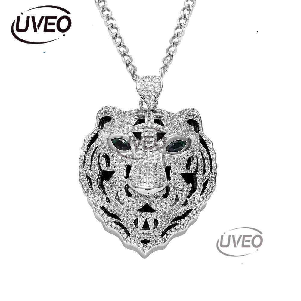 Luxury hip hop agate ice out VVS Mosan Tiger Zodiac pendant for men and women Free delivery