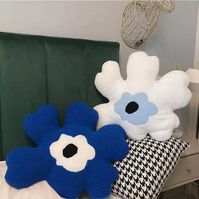 Nordic Cream Style Flower Creative Cushion Flower Sofa Sleep Bed Bedroom Comfort OrnamentsM251119