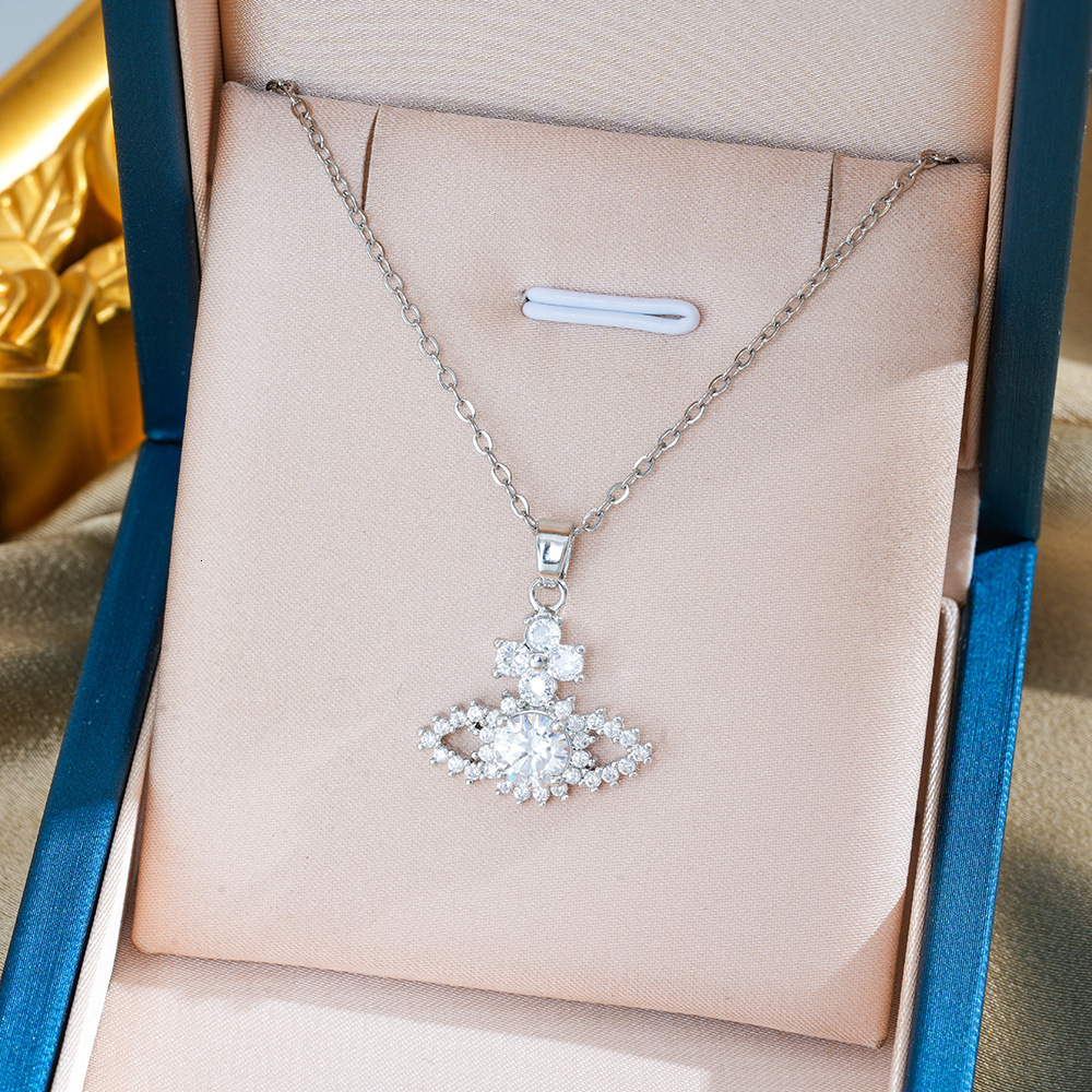 Luxury Brand Designer Jewelry European And American Hot Sale Empress Super Shiny Sweet Saturn Titanium Steel Necklace For Women Niche Light Luxury Sim