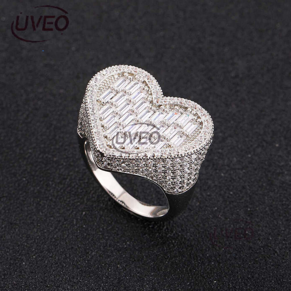 Luxury designer Ice out VVS Moissanite, heart-shaped hip hop rings for men and women
