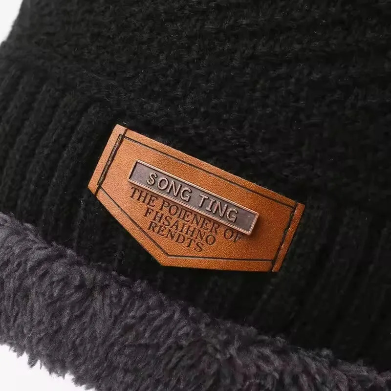 Winter Windproof Hat Scarf Gloves Three Piece Set for Men Outdoor Travel Fleece Wool Warm Knit Hat Cycling Sport Warm Cold Proof251118 - view 5