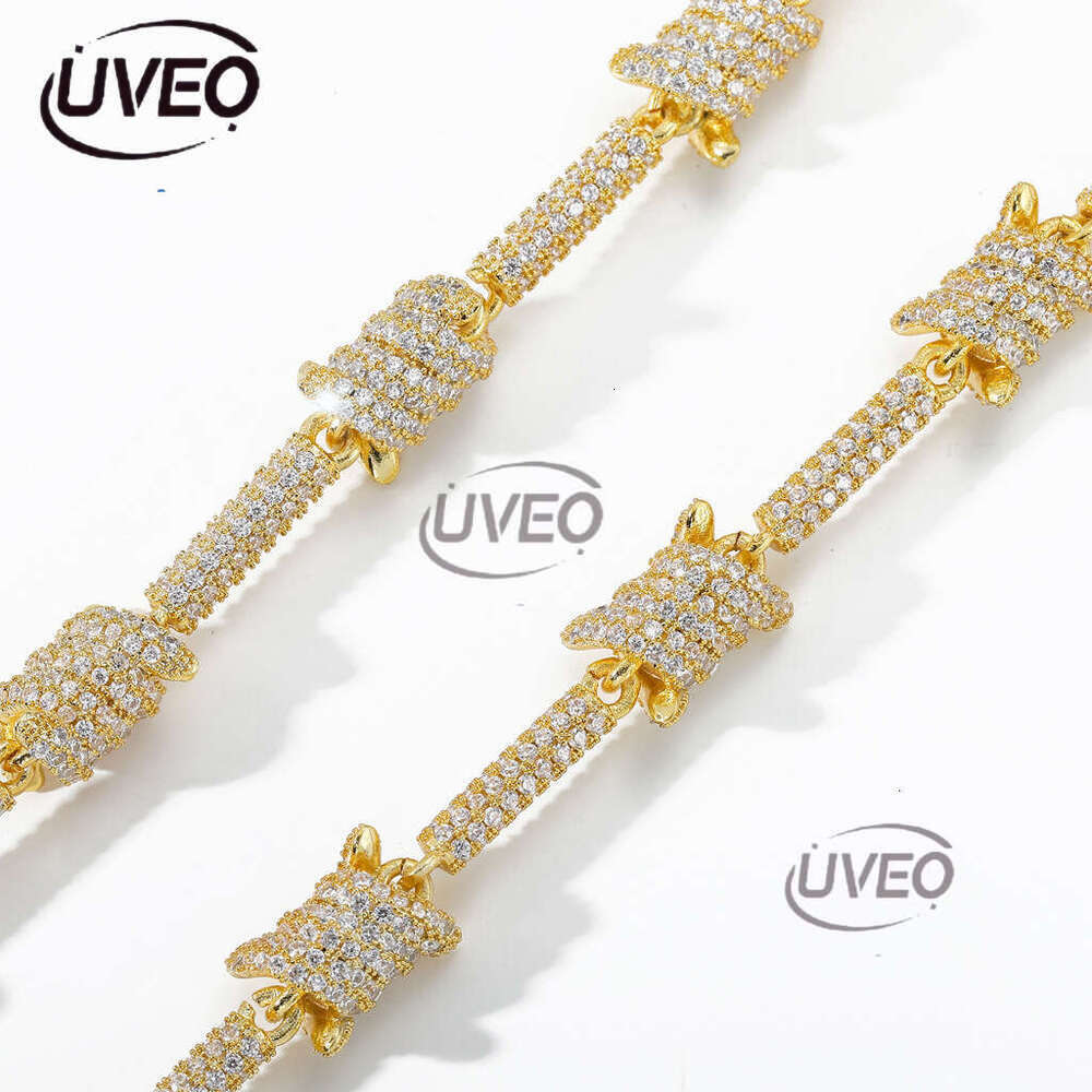 Luxury hip hop Cuban chain front, back filled with ice out VVS Moissanite bracelets for men and women Free delivery