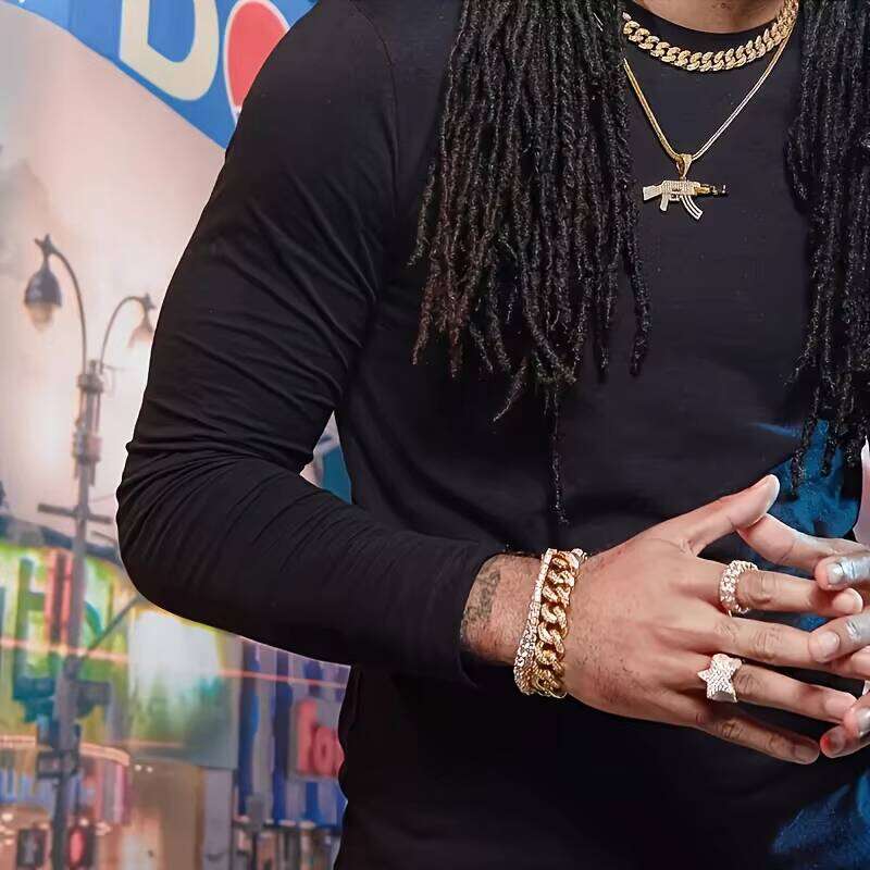 Personalized AK47 Gold-Plated Rifle Charm Hip-Hop Punk Jewelry Rope Chain moissanite Ice-Cold Straight Pull Gun Pendant Men's Necklace