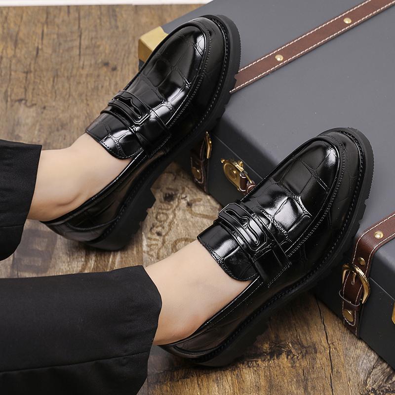Free shipping Designer Dress Shoes 2025 autumn winter new fashionable leather shoes shiny business leather shoes mens shoes