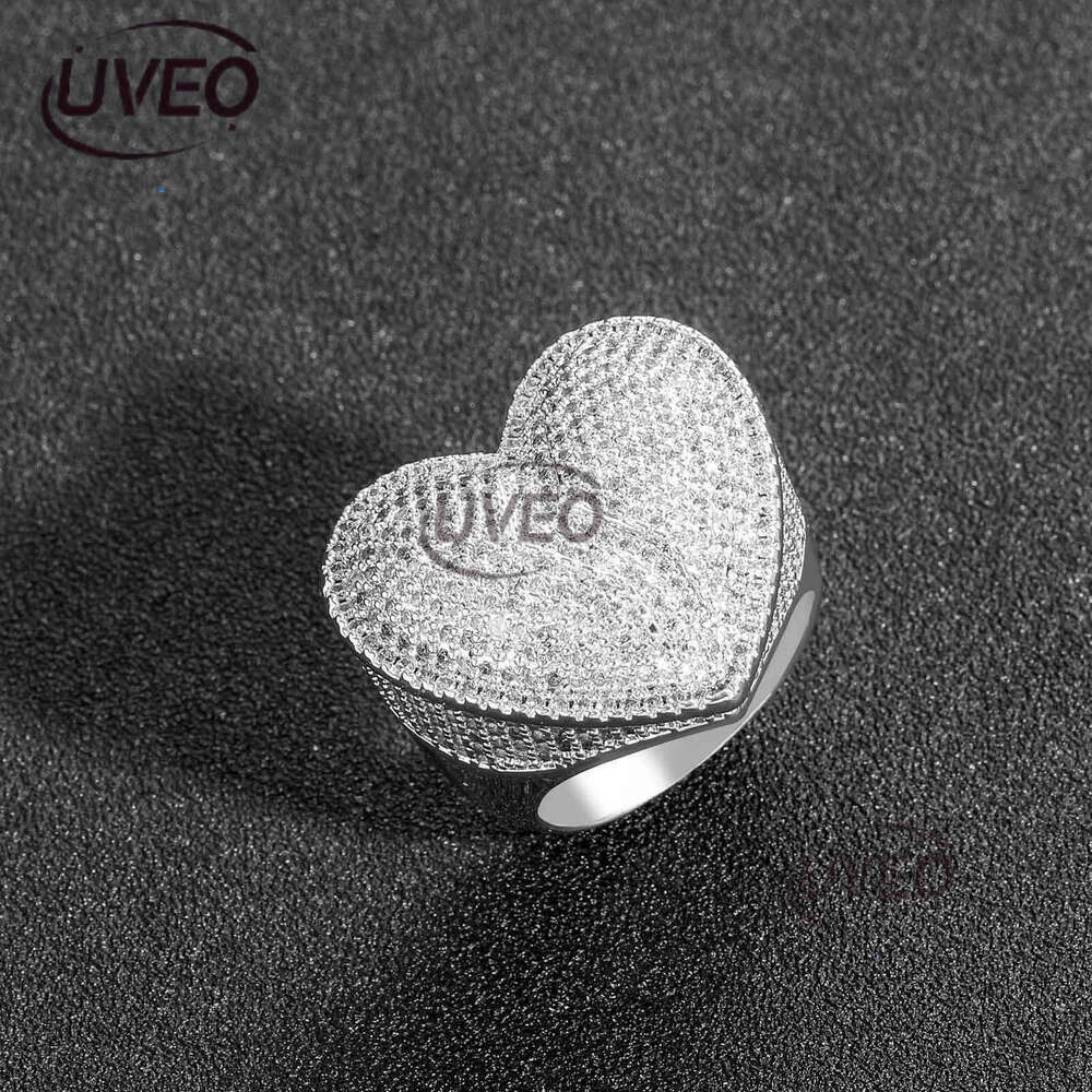Luxury Designer Heart-Shaped Men Women Hip Hop Ring, Heart-shaped Ice Out VVS Moissanite Ring with free shipping