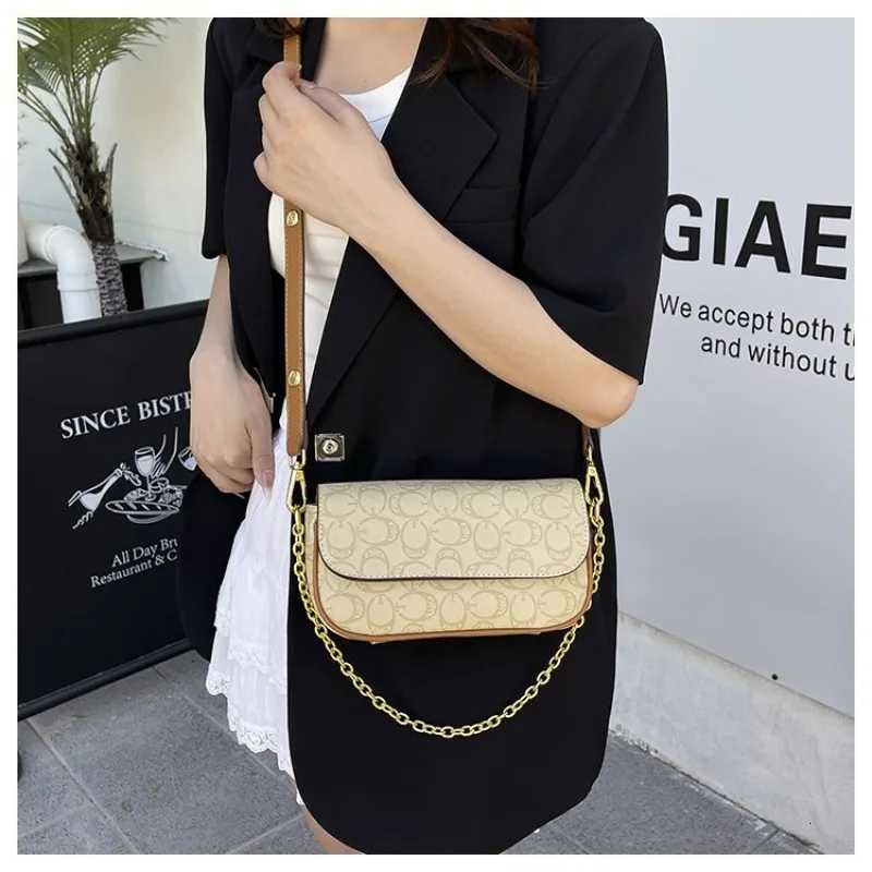 Womens Stylish Handbag with Vegan Leather in Y2K AestheticVersatile Crossbody Bag for Daily Use Commuting Adjustable RetroW251119