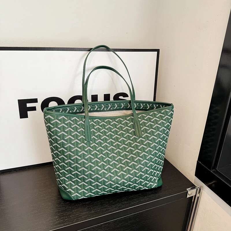 Chic Solid Color Crossbody Tote Bag Retro Leather Women's Casual Commuter High-End P Design