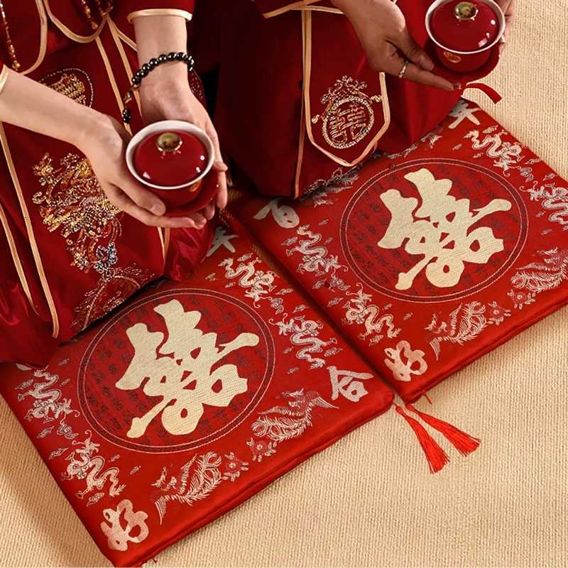 42cm 2pc Chinese Wedding Cushion Tea Ceremony Red Double Happiness Dragon Phoenix Kneeling Pad Wedding Gifts Home DecorationM251119