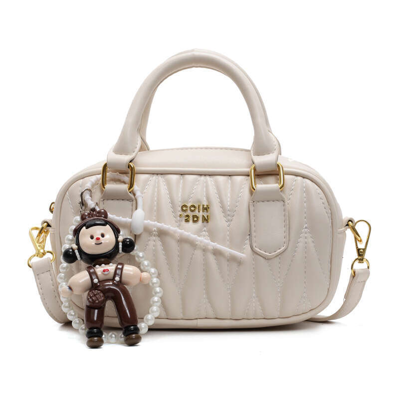 2025 new letter Korean version milk cute color series fashionable pleated diamond grid hand-held small square versatile shoulder bag