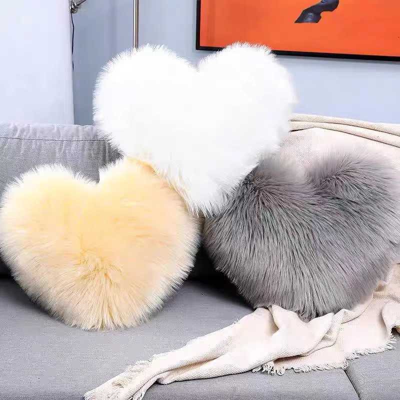 1pc Heart/Square Shaped Throw Cushion Long Plush Cushion Pad Fluffy Soft Comfortable For RoomM251119