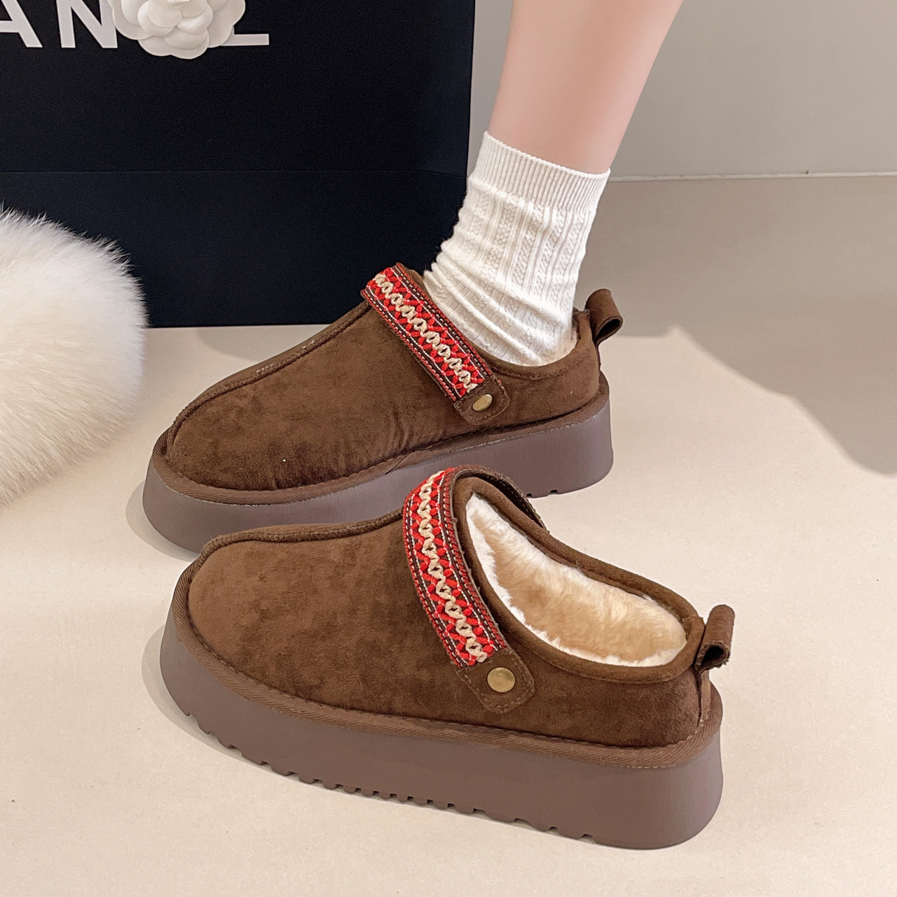 hot Free delivery cotton slippers Simple and comfortable casual plush cotton slippers practical and fashionable shoes
