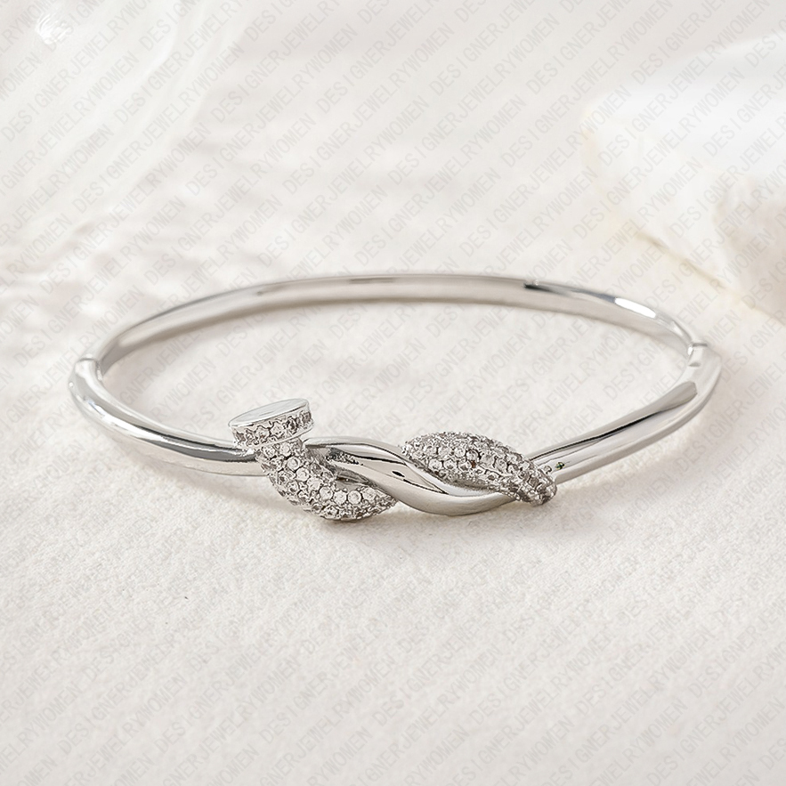 Designer Bracelet Bracelet for Women Snake Style Bangle Diamond Bangles Luxury Jewlery Designer for Women Elegant Timeless Sparkling Gift Premium Excl