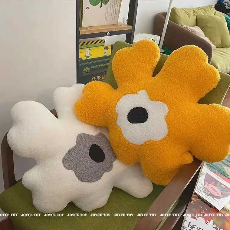 Nordic Cream Style Flower Creative Cushion Flower Sofa Sleep Bed Bedroom Comfort OrnamentsM251119