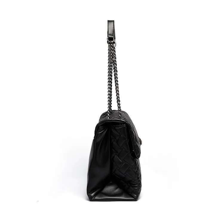 2024 New Trendy Women's with Herringbone Chain Crossbody Eagle Head, Shoulder Bag, and Large Bag