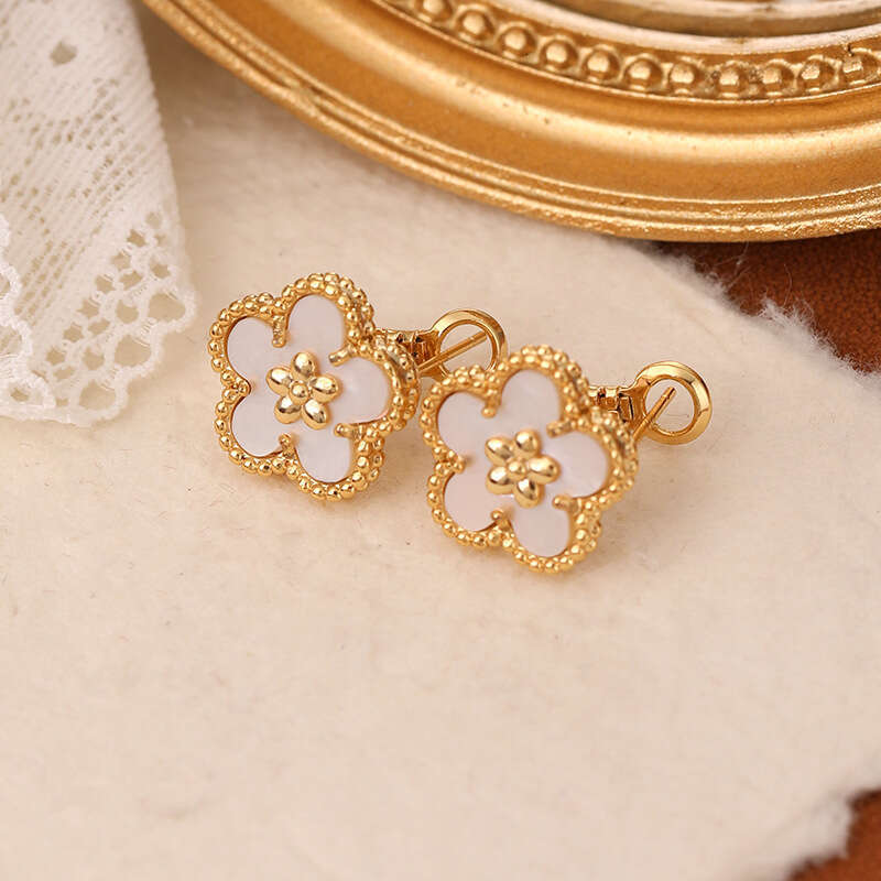 Shell Silver Needle Jewelry High-End Women's Flower Studs Light Luxury European and American Hot-Selling Korean Earrings Gold Niche - view 5