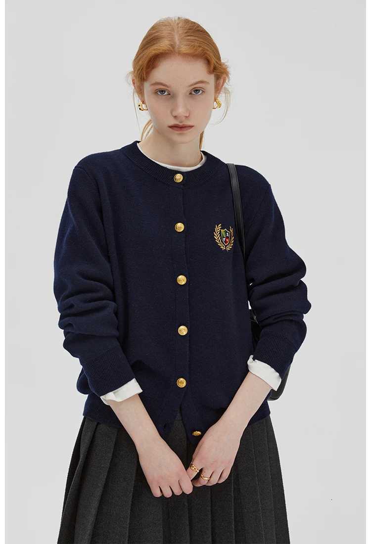 2023 Winter Preppy Style Casual Single Breasted Sweater Women Vintage Luxury Jumpers Knitting Long Sleeve V-neck Loose Cardigans H251119