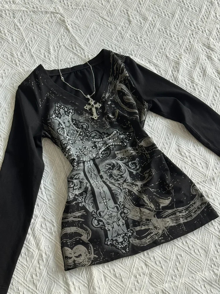 Y2k Emo Womens Long Sleeve Acubi Aesthetic Tshirt Graphic Grunge Gothic Punk Retro Top 2000s Alt Clothing 250410