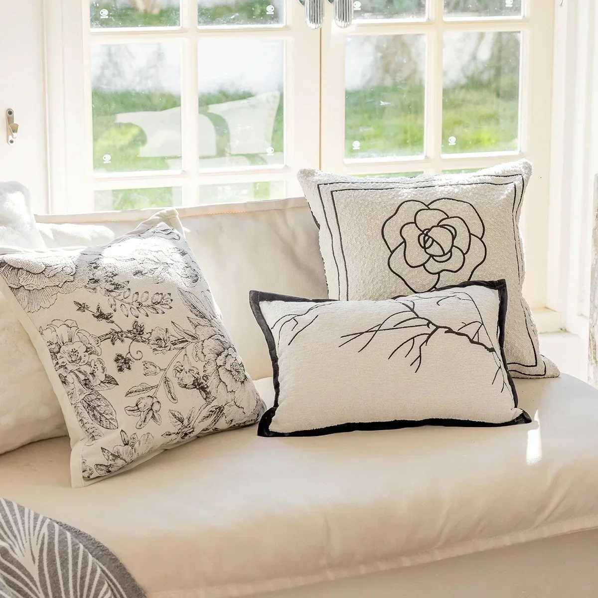 Black White Light Luxury Cushion Cover French Floral Jacquard Embroidery Covers Decorative Nordic Living Room casesM251119
