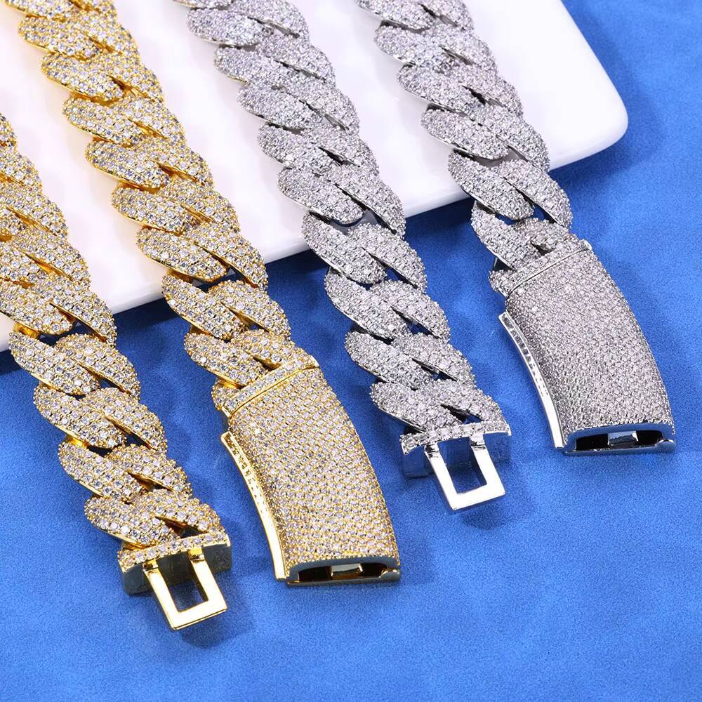 2025 New Style Real 18MM VVS Ice Out Moissanite Bracelet Mens Cuban Link Chain Mossinate Diamond Bracelet