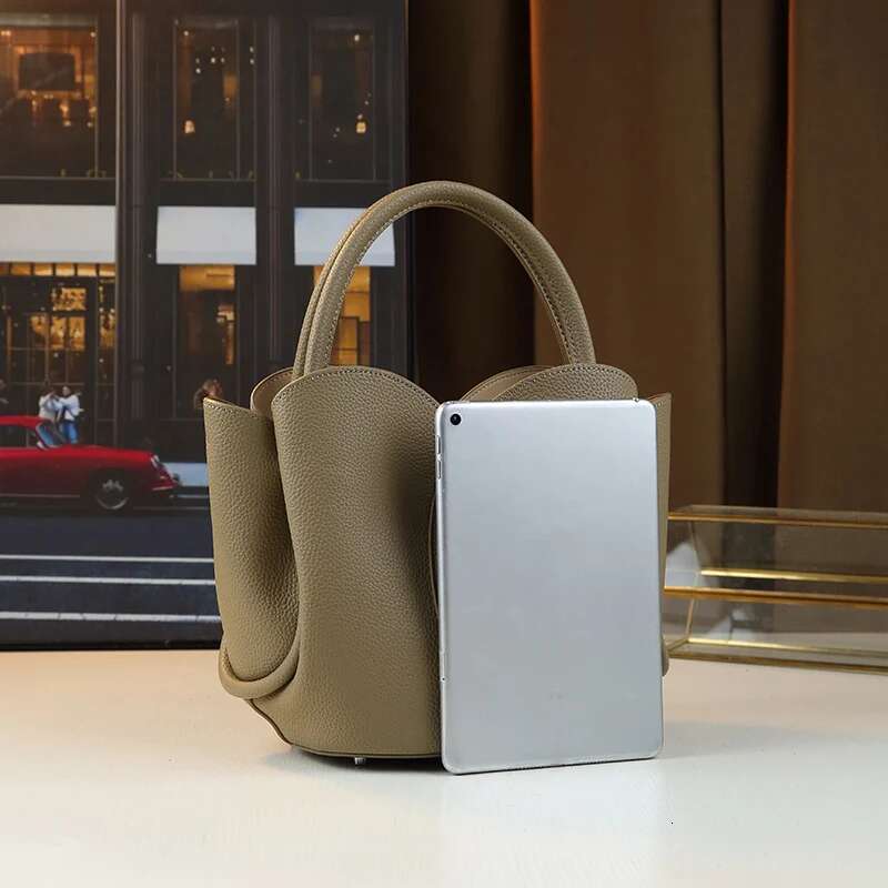 Solid Color, Simple, Atmospheric, Fashionable Handbag, Mother Tulip Bag, Versatile Daily Commuting Crossbody Bag