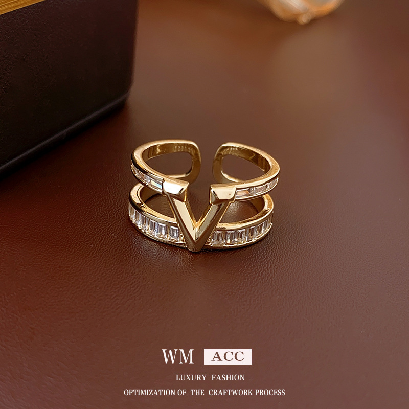 Luxury Brand Designer Jewelry Real Gold Plated Zircon V Letter Double Layer Open Ring Fashion Light Luxury Elegant High-End Sense Ring Niche Hand Jewe