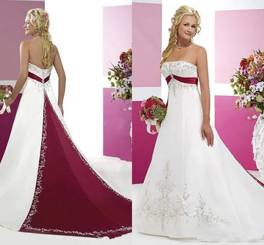 Red And White Wedding Dresses 2025 Vintage Retro Stain Lace Embroidery Strapless Backless Country Beach Bridal Garden Wedding Gown