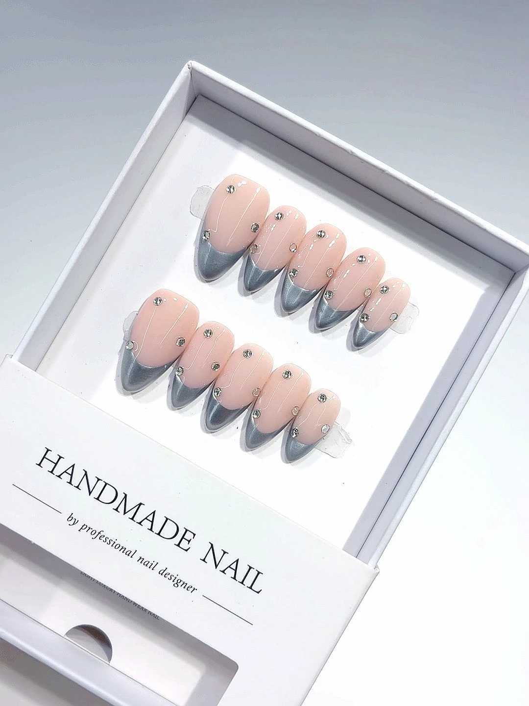 Glossy French-Style Small Diamond Almond-Shaped Fashion Nail Art B099T251118T251119