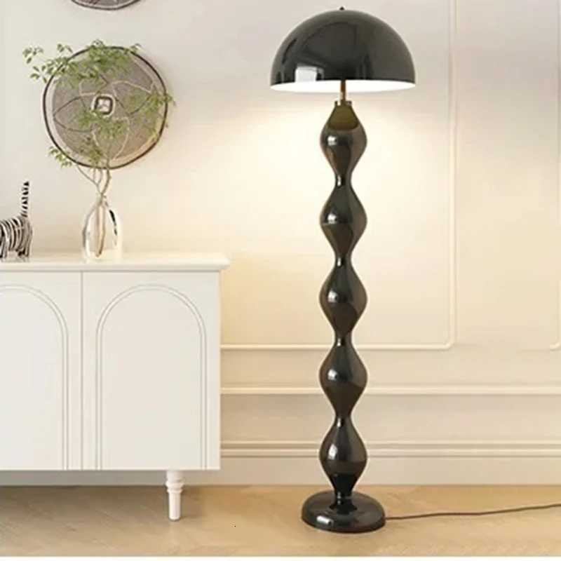 Black Iron Floor Lamp Mushroom Lamp Stand for Bedroom Bedside Sofa Corner Home Decoration Living Room Smooth Color Floor Light M251119