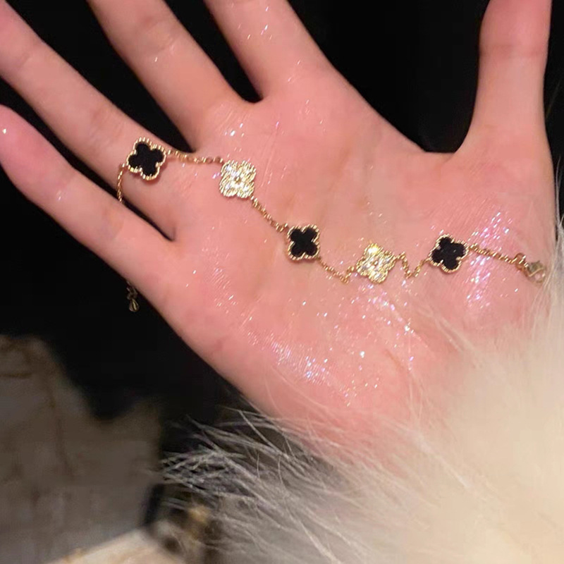 2025 New Light - luxury Four - petal Flower Bracelet: A Stylish and Sophisticated Accessory with Exquisite Design
