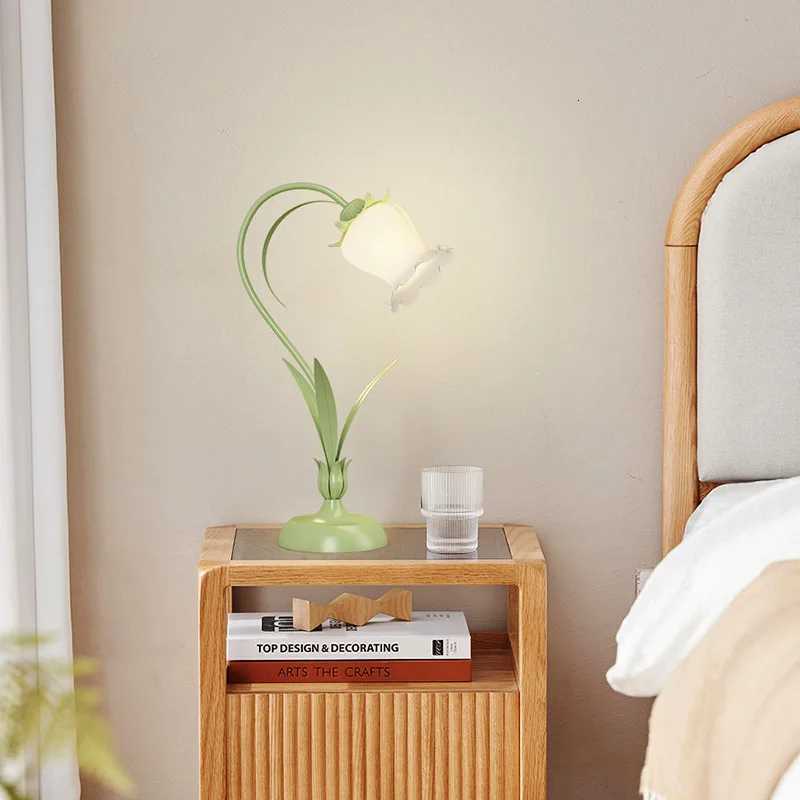 Nordic Bell Orchid Floor Lamps for Living Room Bedroom Corner Creativce Bedside Lighting Fixtures Modern Flower Standing Lights M251119