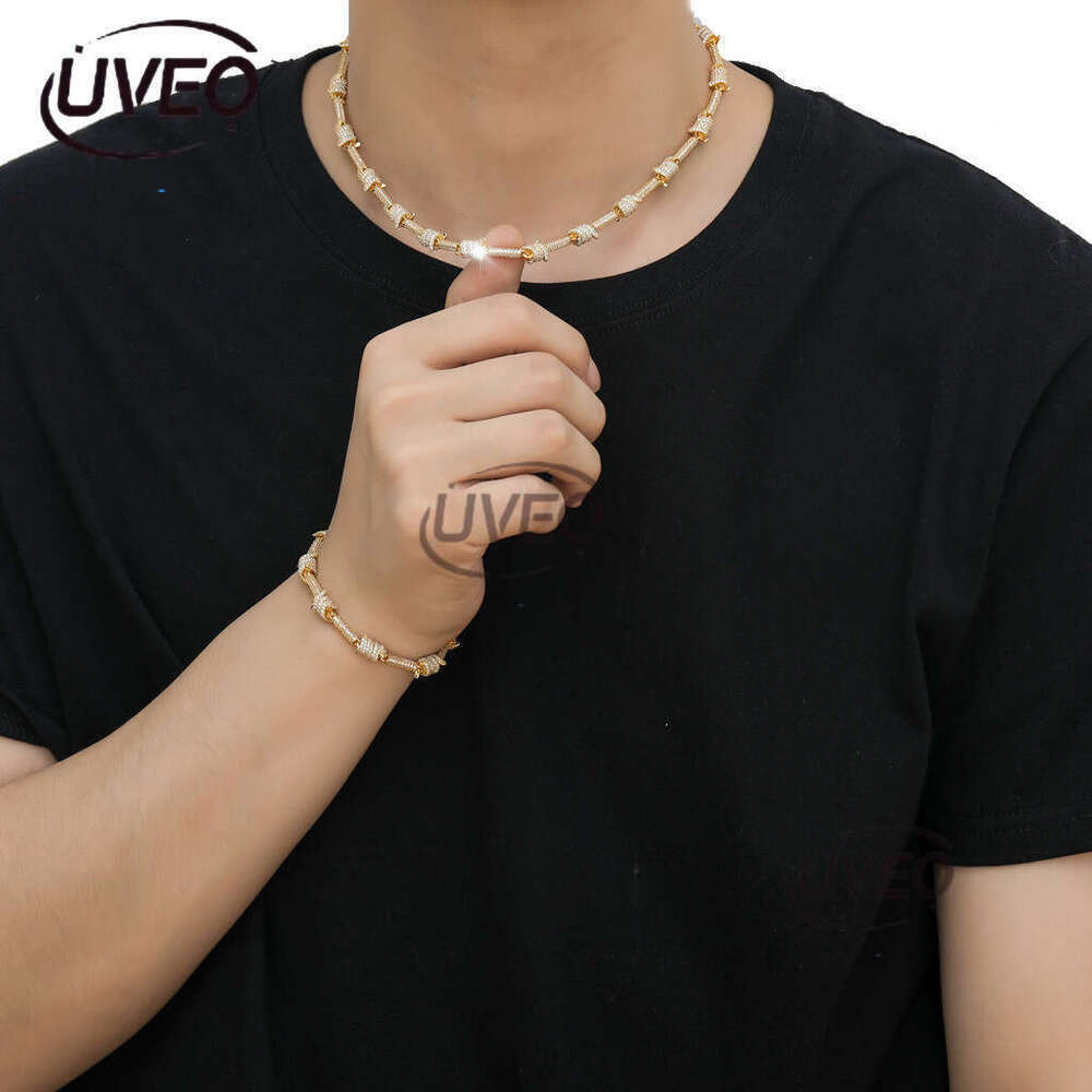 Luxury hip hop Cuban chain front, back filled with ice out VVS Moissanite bracelets for men and women Free delivery