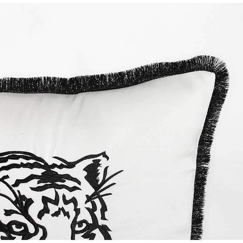 Medicci Home Morgan Simple Cushion Covers Black And White Tiger Leopard Bird Embroidered Case Korean Satin Luxury CoussinM251119