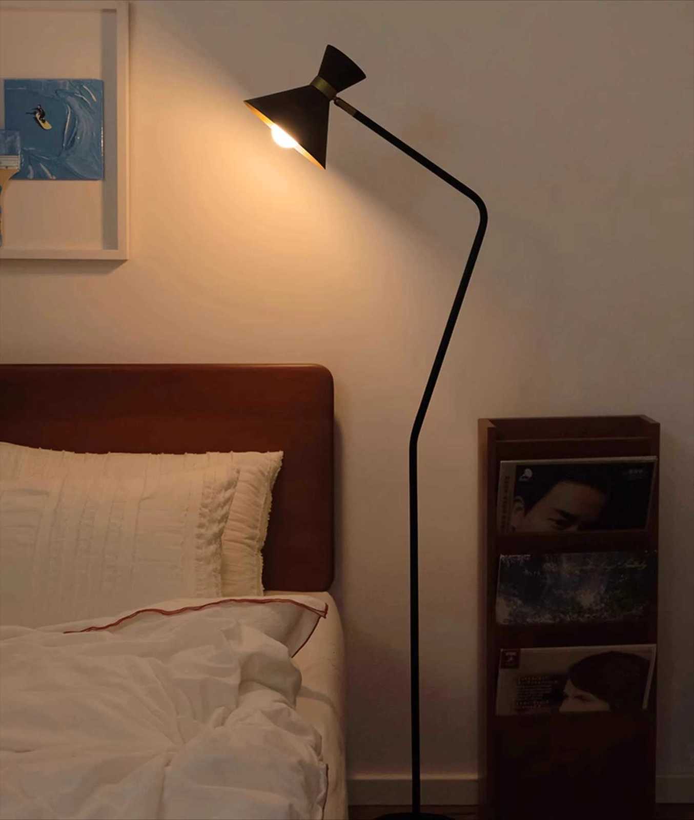 Nordic Minimalist LED Floor Lamp Living Room Bedroom Study Metal Atmosphere Lighting Decoration Modern Floor Lighting Fixture M251119