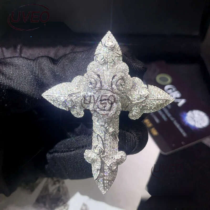 Fine Jewelry Iced Out 3D Sterg Sier Hip Hop VVS Moissanite Cross Pendant Pass Dia Tester