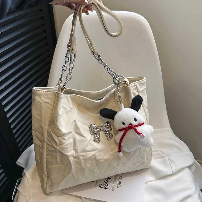 Womens Famous Designer Crossbody Bag Made Of Fine Leather Featuring Trendy Design And Luxury Brand W251119