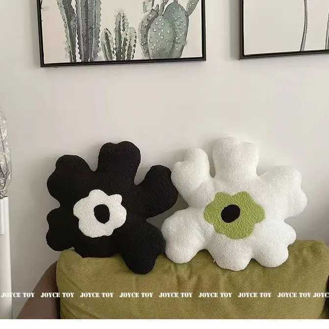 Nordic Cream Style Flower Creative Cushion Flower Sofa Sleep Bed Bedroom Comfort OrnamentsM251119