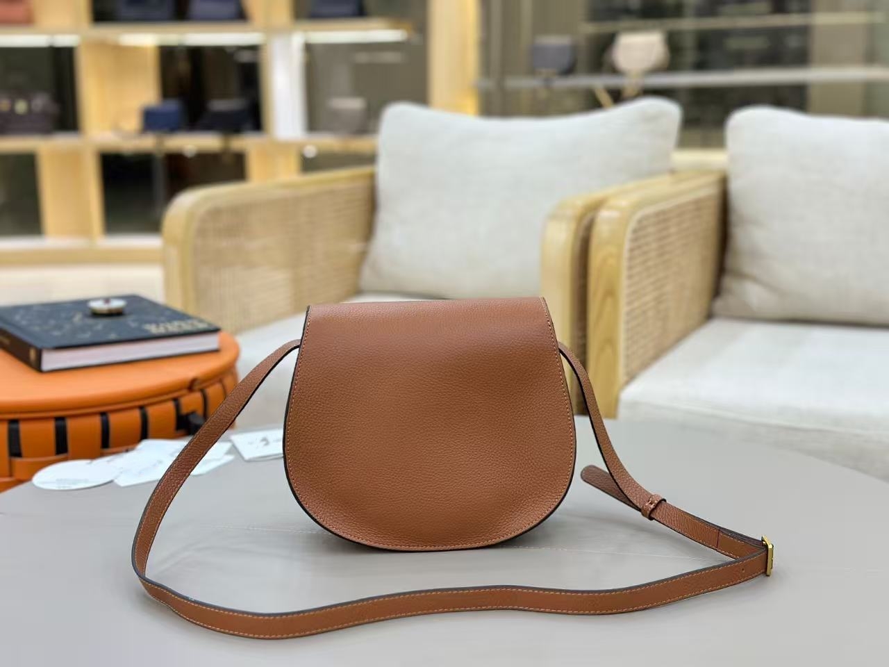 AAAAA high-quality designer luxury cosmetics shoulder fashion style women's boutique saddle bag
