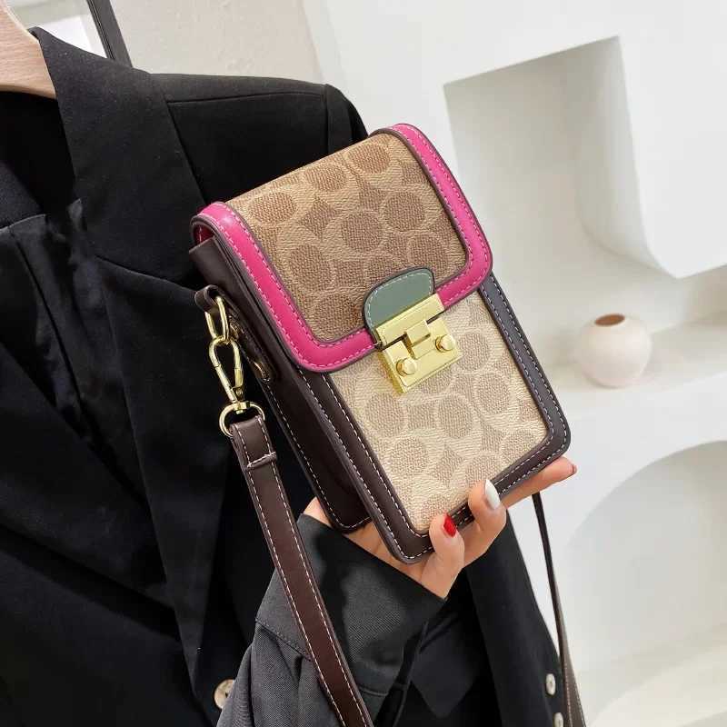 Womens Luxury Shoulder Bag 2025 New Fashionable Color Contrasting Mobile Phone Bag Ins Versatile and Stylish Crossbody BagW251119