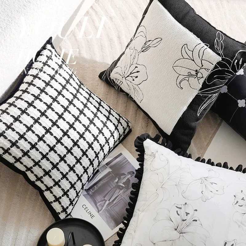 30x50/45x45cm Black and White Embroidered Cover Decorative Cushions Modern Light Luxury Sofa Bed Living Room DecorM251119