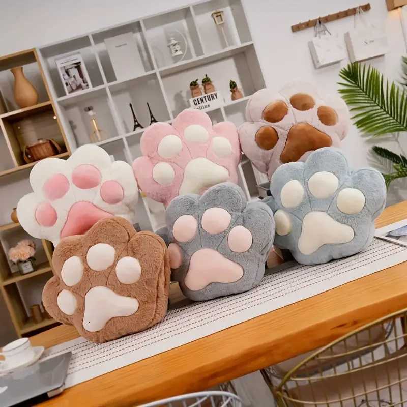 Blanket nap Cat paw throw dual-use office good hand warmer Car air conditioner 2-in-1 M251119