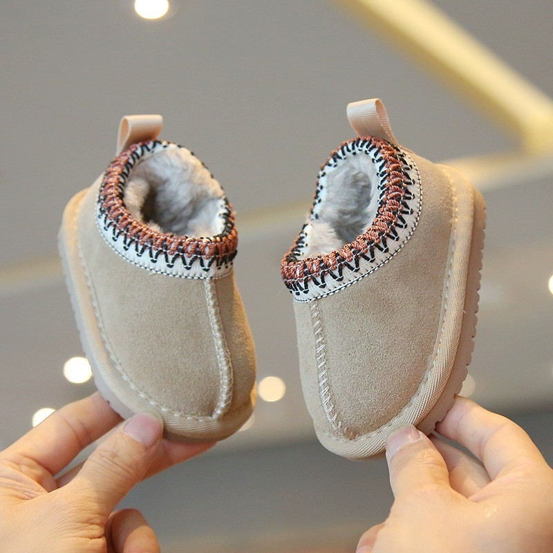 Free shipping for childrens designer boots snow boots black beige brown Winter baby shoes for girls fashionable snow boots for boys thick warm boots