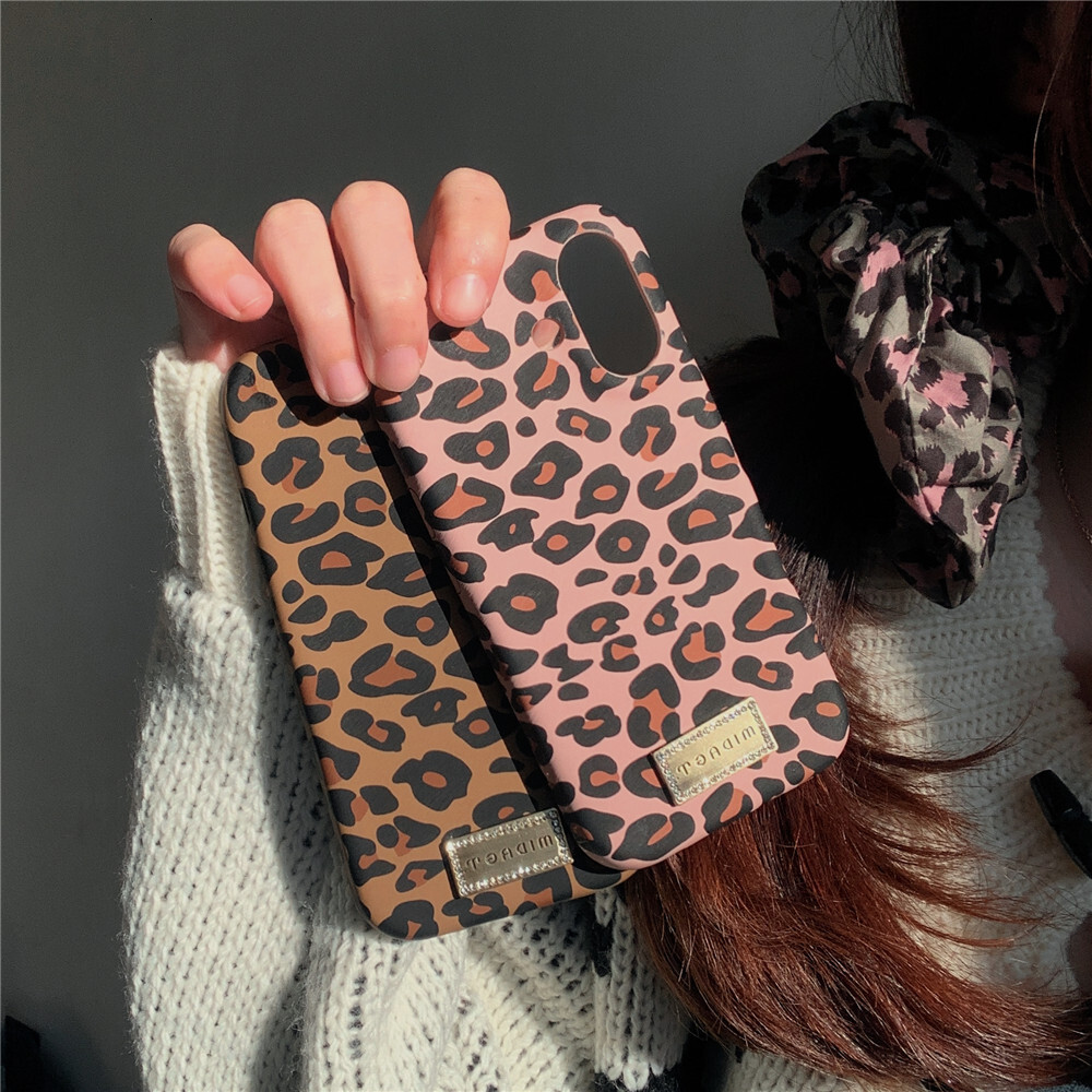 Leopard Print Label Phone Case Compatible with iPhone 17/16/15 Pro Max Simple Niche Protective Case iPhone 14 Pro