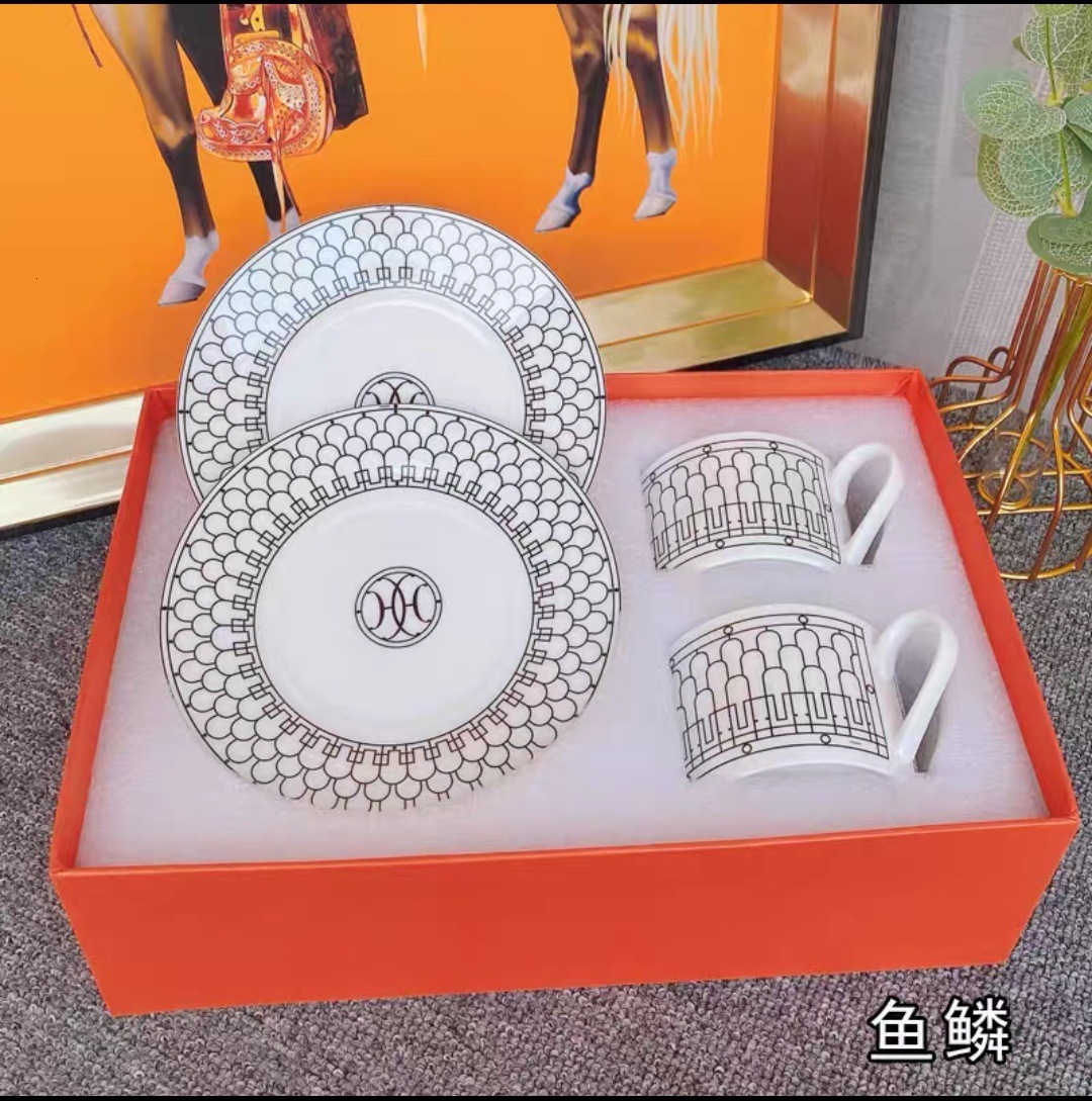 Zhi H Home Fashion Cup Set European Afternoon Set, Black Tea Cup, Coffee Cups, 2 Dishes Gift Box