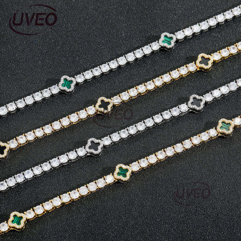 Style four-leaf clover inlaid ice out VVS Moissanite tennis bracelet Free delivery