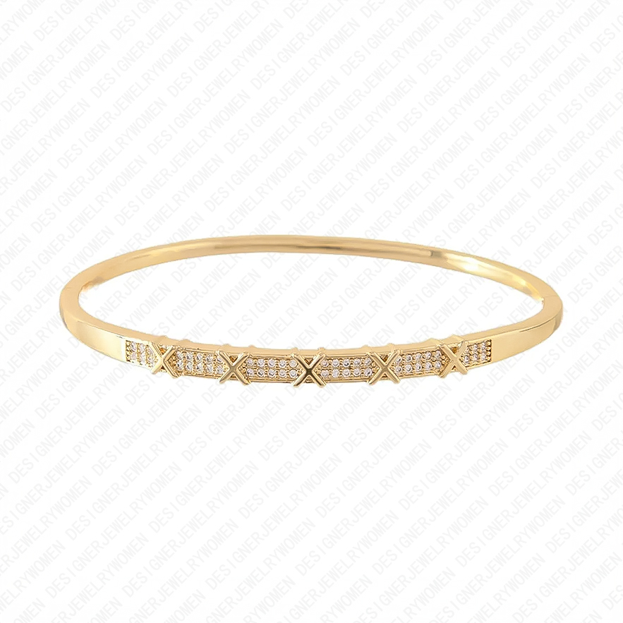 Designer Bracelet Bracelet for Women Full Pave Bangle Diamond Bangles Letter Open Bangles Luxury Jewlery Designer for Women Elegant Timeless Sparkling