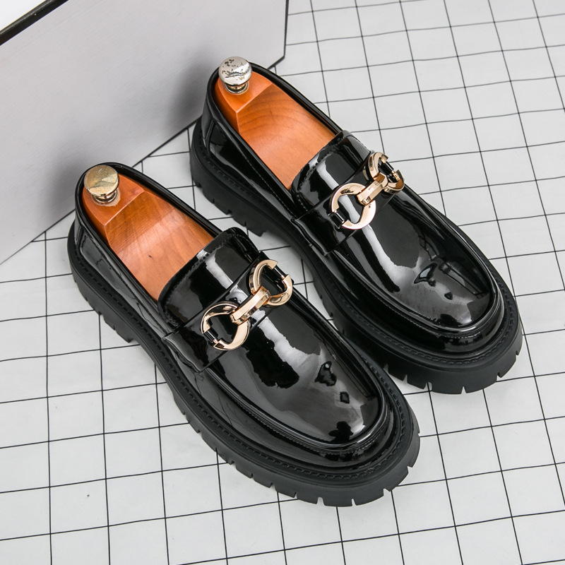 Free shipping Designer Dress Shoes 2025 new business formal mens casual mens shoes with shiny surface height increasing leather shoes white