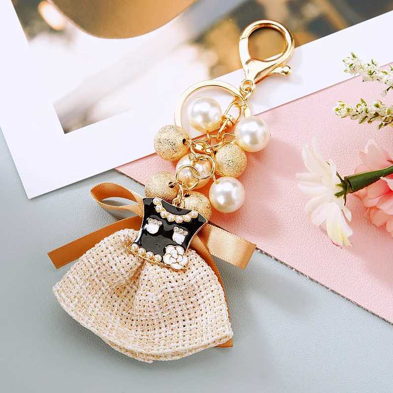 Luxury Jewelry Designer Trend Jewelry Bow Knot Pearl Car Keychain Cute Female Pendant Keychain Link Creative Gift Y250418